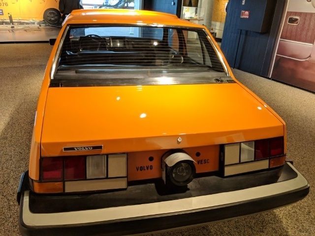 Камера заднего вида 1972 года выпуска на прототипе Volvo Experimental Safety Car