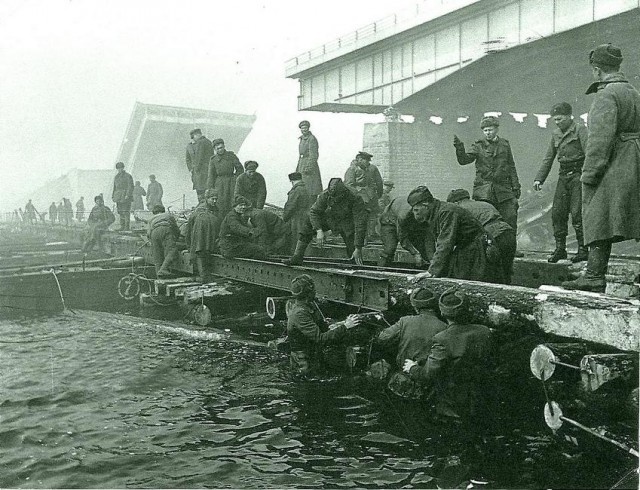 Интересные архивные фотографии: Берлин 1945 года Интересные архивные фотографии: Берлин 1945 года