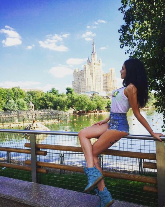 Девушки в шортиках