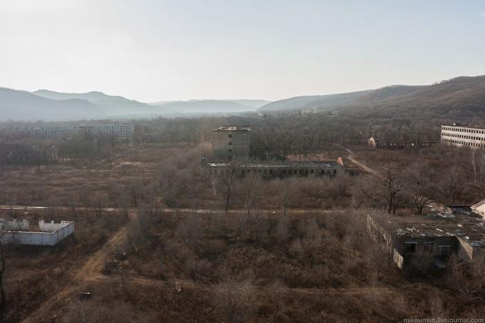 Заброшенный военный городок на границе с Китаем