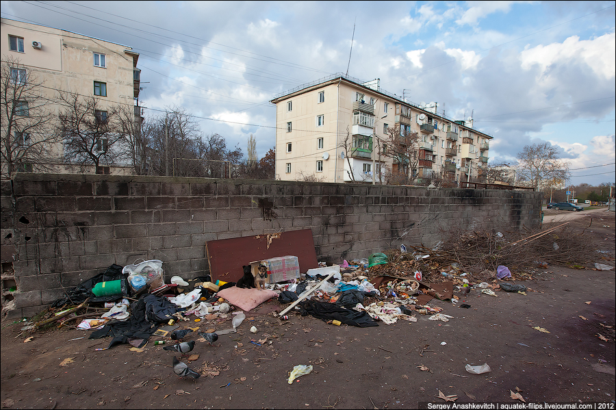Ступеньки в ад. Обычная городская пятиэтажка Ступеньки в ад. Обычная городская пятиэтажка