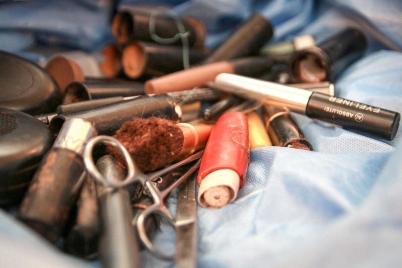 Специалист по макияжу для покойников