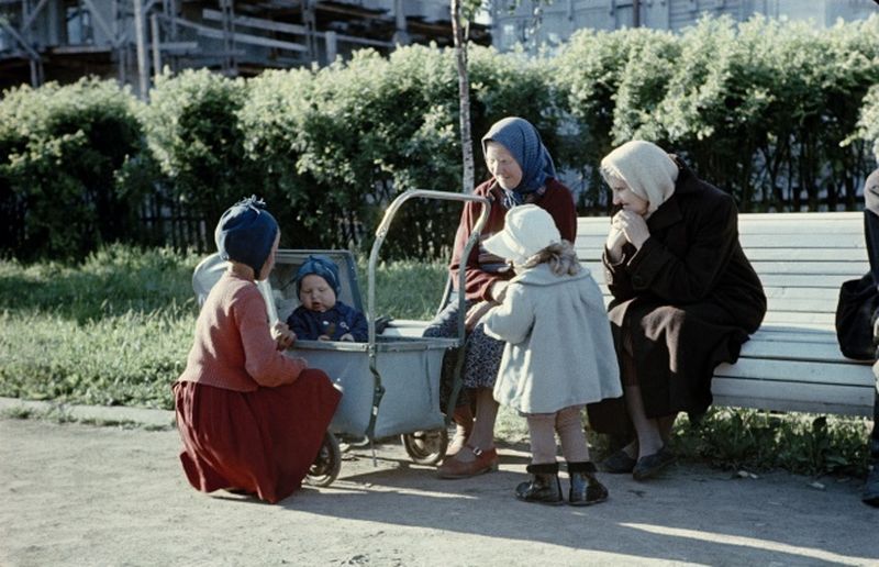 20 счастливых фотографий из советского детства