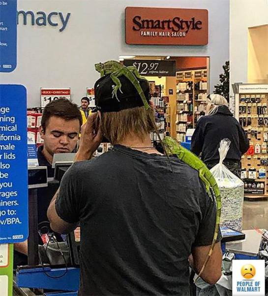 Странные посетители супермаркета Walmart