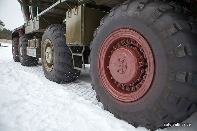 «Смерч»: двигатель — V12, 650 «лошадей» «Смерч»: двигатель — V12, 650 «лошадей»