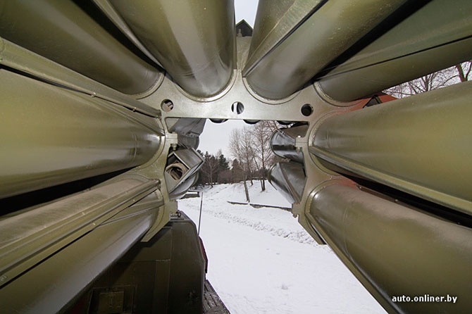 «Смерч»: двигатель — V12, 650 «лошадей» «Смерч»: двигатель — V12, 650 «лошадей»