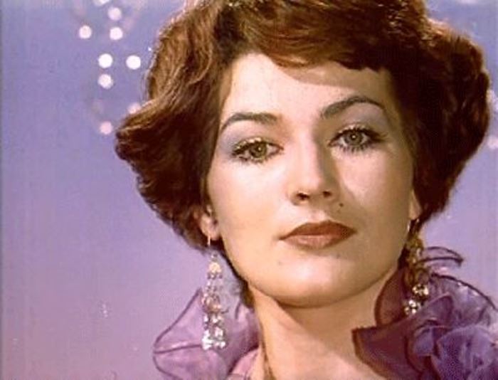 Советская актриса, воспитавшая звезду Голливуда: как мать Миллы Йовович реализовала в ней свои мечты и амбиции Советская актриса, воспитавшая звезду Голливуда: как мать Миллы Йовович реализовала в ней свои мечты и амбиции