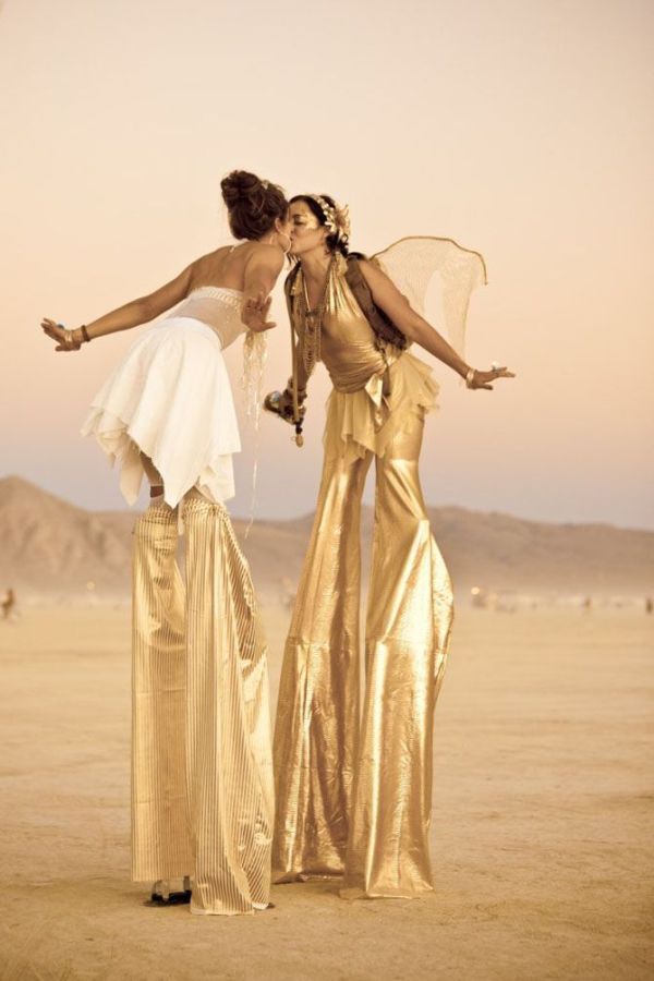 Девушки с фестиваля Burning Man (25 фото)