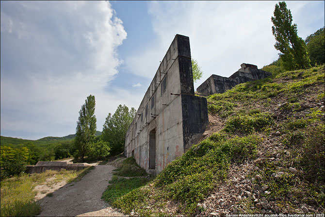 Запасной командный пункт Черноморского флота СССР (25 фото) Запасной командный пункт Черноморского флота СССР (25 фото)
