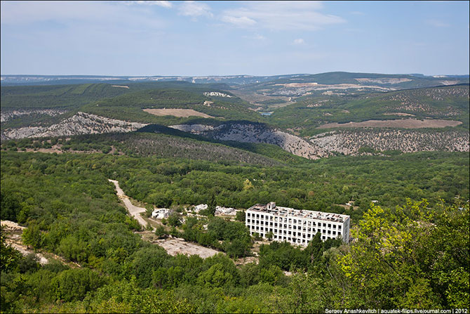 Запасной командный пункт Черноморского флота СССР (25 фото) Запасной командный пункт Черноморского флота СССР (25 фото)