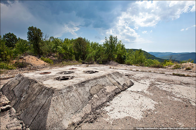 Запасной командный пункт Черноморского флота СССР (25 фото) Запасной командный пункт Черноморского флота СССР (25 фото)