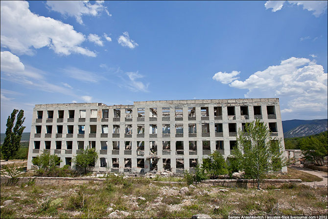 Запасной командный пункт Черноморского флота СССР (25 фото) Запасной командный пункт Черноморского флота СССР (25 фото)