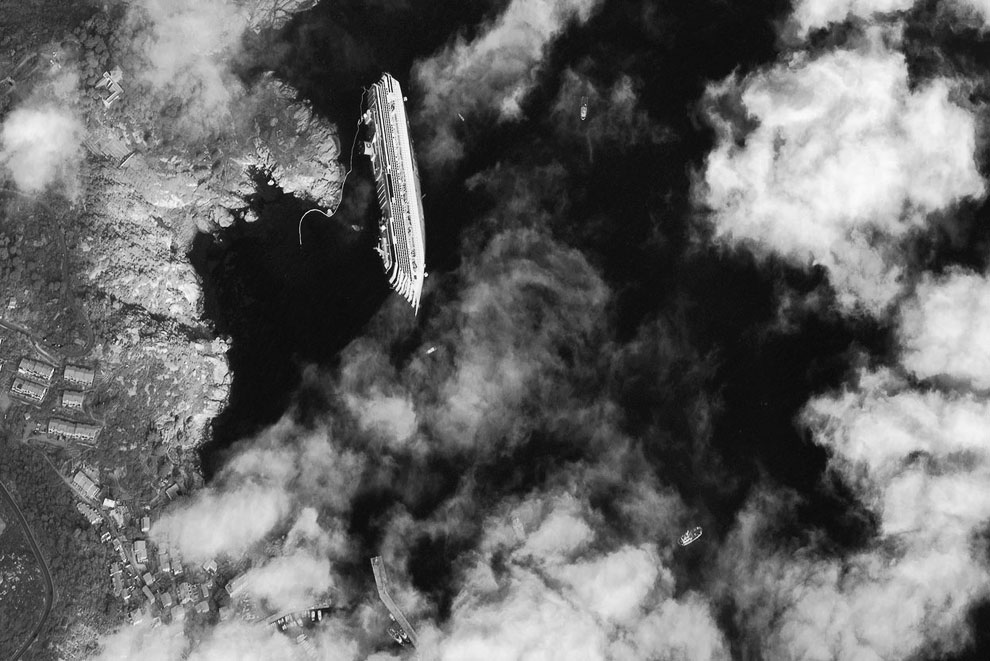 Подъем круизного лайнера Costa Concordia Подъем круизного лайнера Costa Concordia