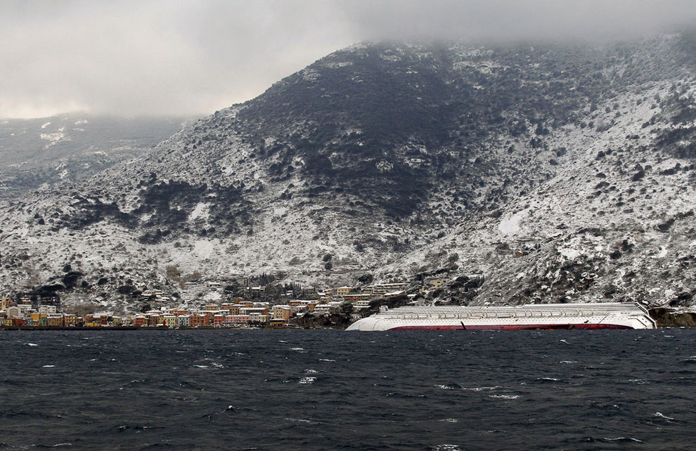 Подъем круизного лайнера Costa Concordia Подъем круизного лайнера Costa Concordia