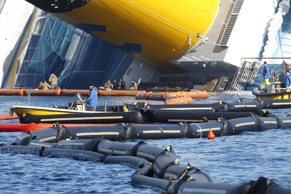 Подъем круизного лайнера Costa Concordia Подъем круизного лайнера Costa Concordia