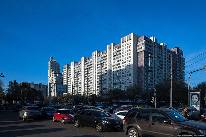 Десять километров по Москве…