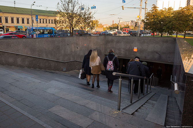 Десять километров по Москве…