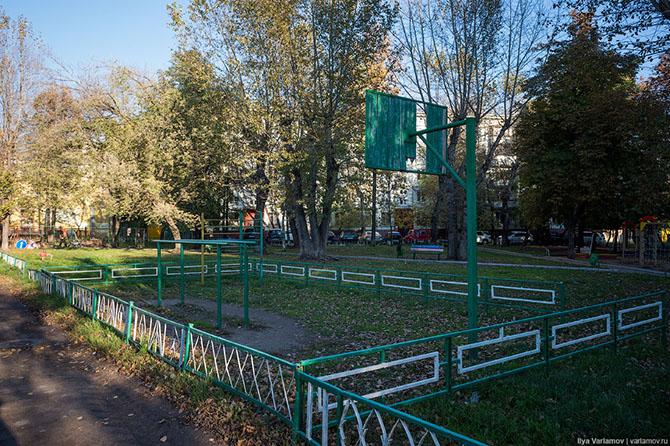 Десять километров по Москве…