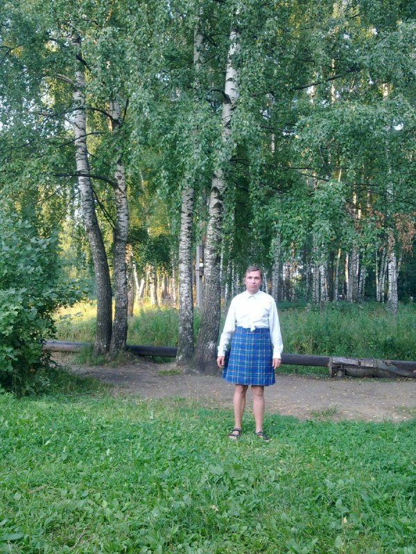 Мужик в платье (29 фото)