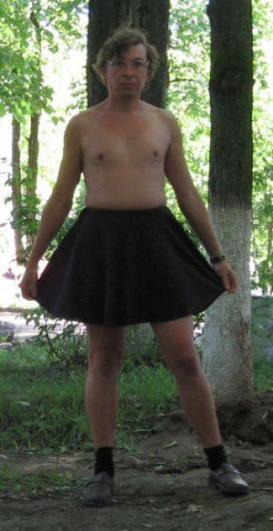 Мужик в платье (29 фото)