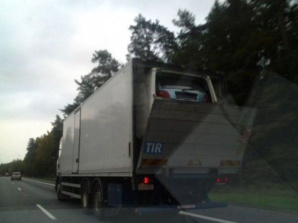 Грузоперевозки