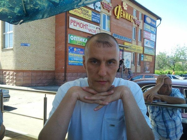 Брутальные мачо и романтики из социальных сетей