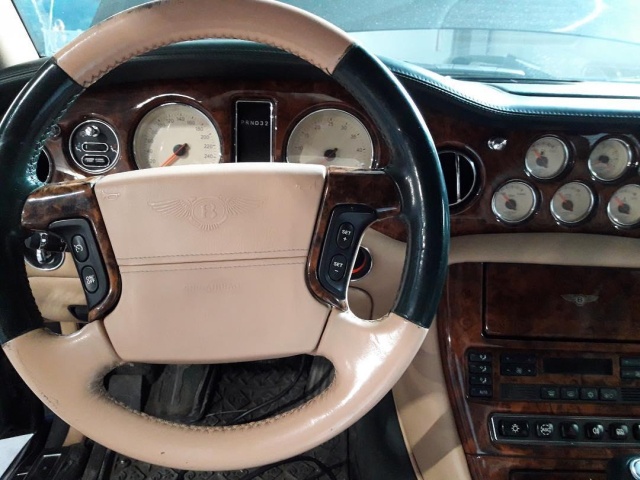 Роскошный Bentley на газу: теперь вы видели всё