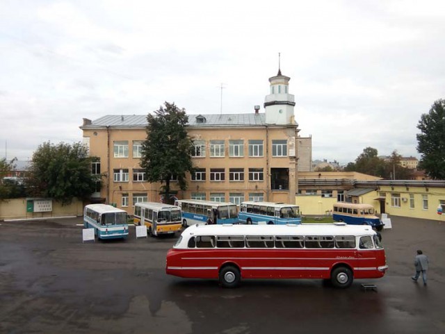 Восстановление старого автобуса Ikarus 55 Lux