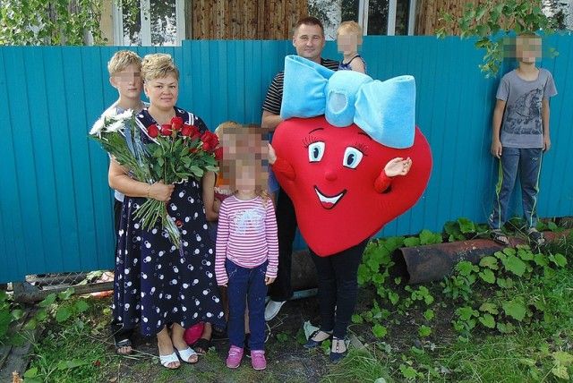Многодетной семье из Коми, награжденной термосом, сделали очередной подарок