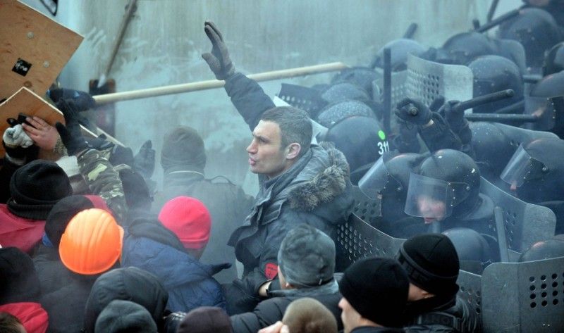 Новые столкновения на Украине (15 фото) Новые столкновения на Украине (15 фото)
