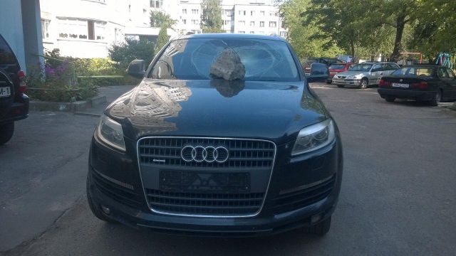 Обычные граждане ведут борьбу с неправильной парковкой по-своему