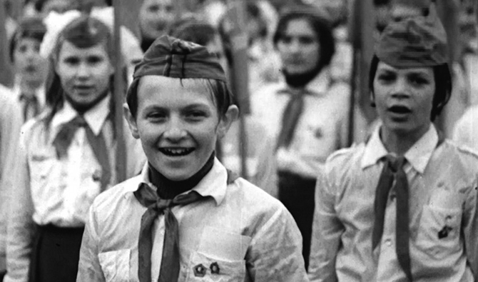 «Всегда вперед, ни шагу назад»: 93 года пионерской организации