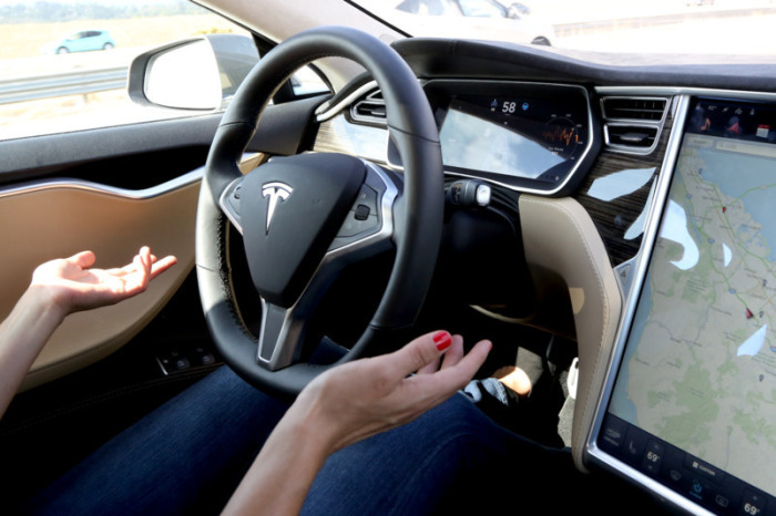 Скоро Tesla станет ещё лучше Скоро Tesla станет ещё лучше
