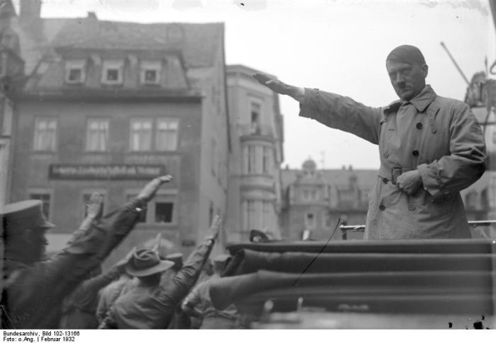 История в фотографиях