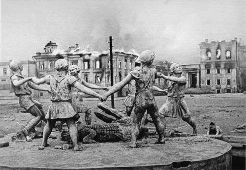История в фотографиях