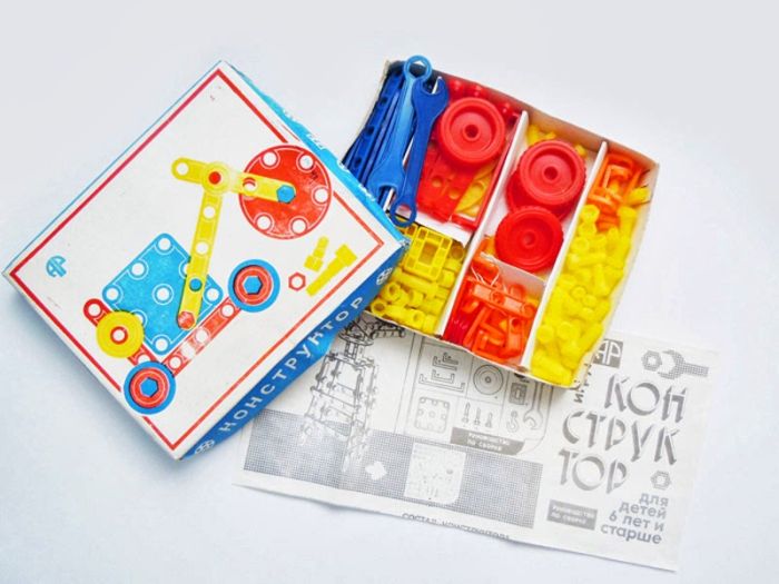 Игрушки советских детей
