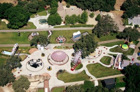 Neverland - обитель Майкла Джексона (23 фото)