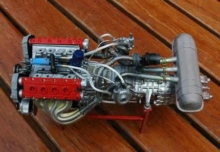 Точная копия Ferrari F40 в миниатюре (45 фото)