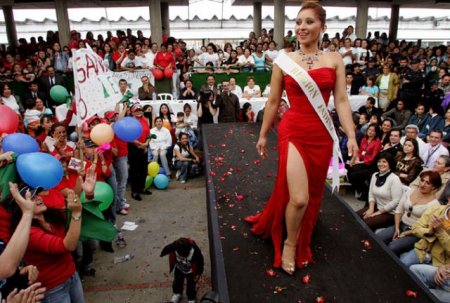 Женщины в тюряге (15 фото)