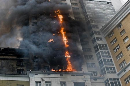 Как горят новые дома (20 фото)