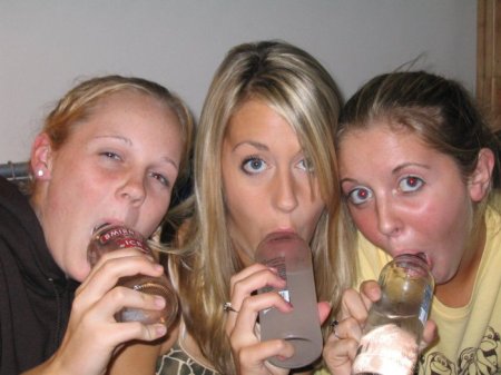 Девушки и их рты (15 фото)