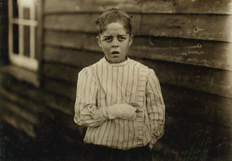 Фото 1900-х годов показывают, как дети вкалывали на производстве