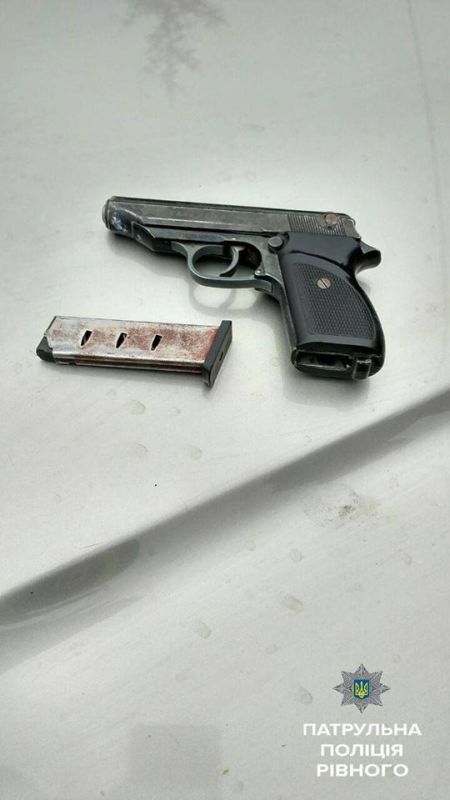 На Украине 9-летний мальчик управлял внедорожником, в котором нашли оружие и наркотики