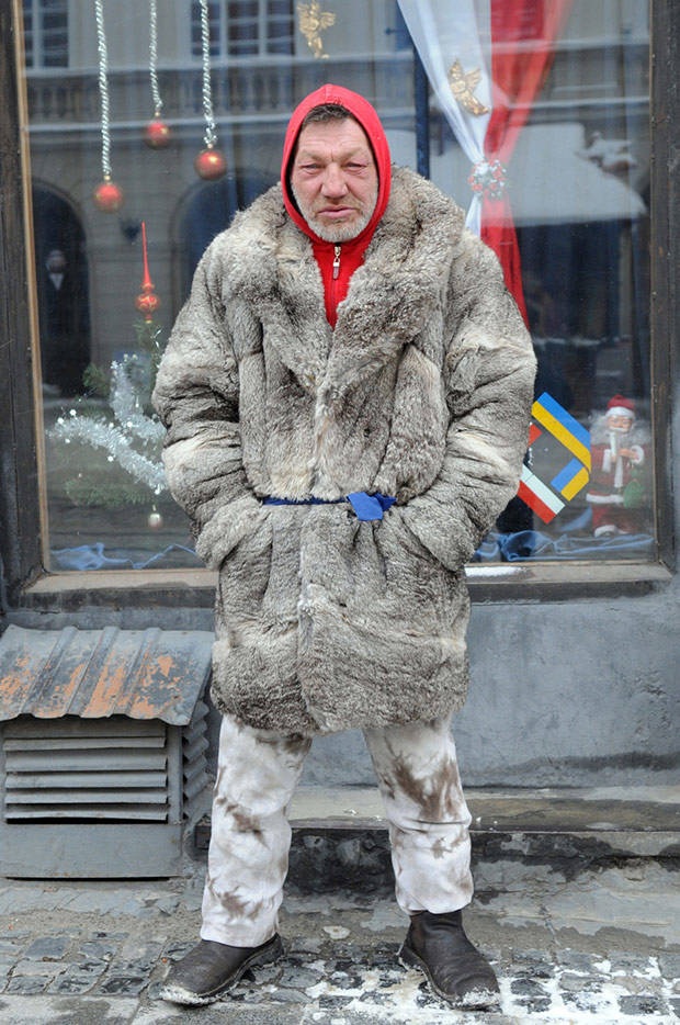 Славик — самый модный бомж Украины
