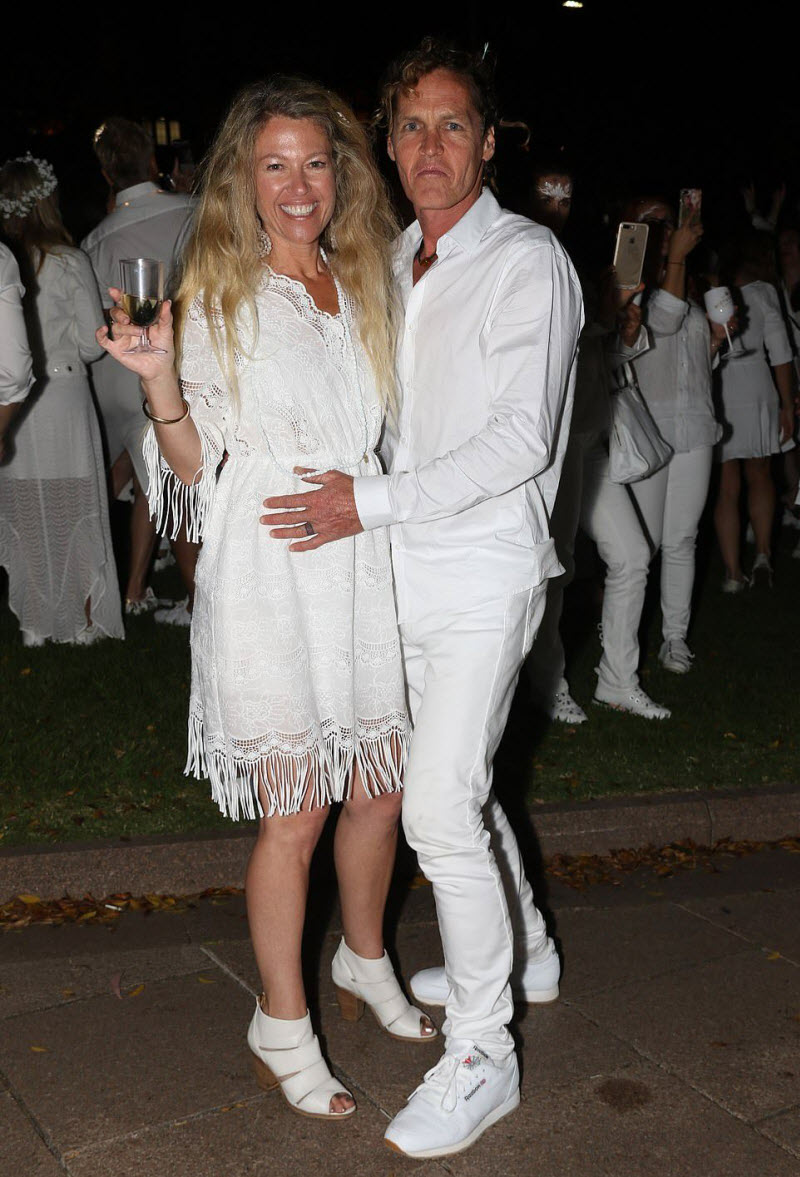 Dîner en Blanc: секретный ужин людей в белом прошел в Сиднее