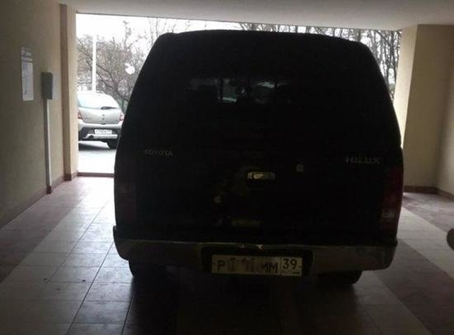 "Персональный гараж" из обычного подъезда жилого дома