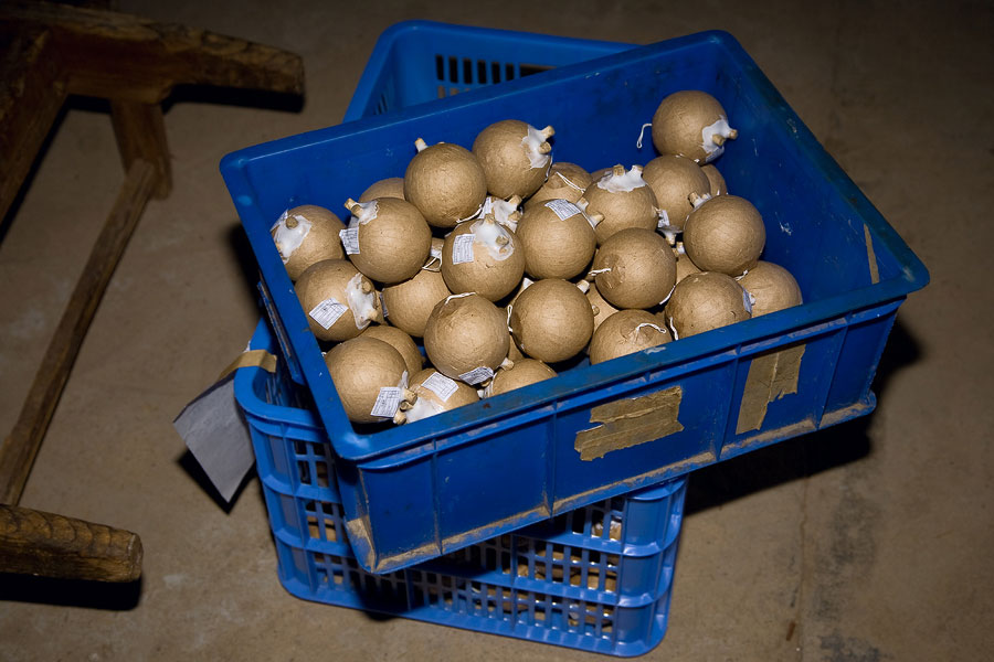 Как делают китайские фейерверки