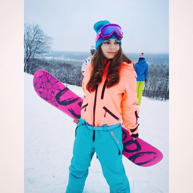 Диана Халифаева из группы поддержки Ice Girls