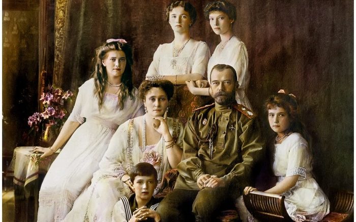 Рождественские подарки детям в семьях российских императоров