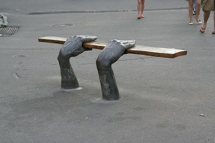 Самые необычные скамейки в мире